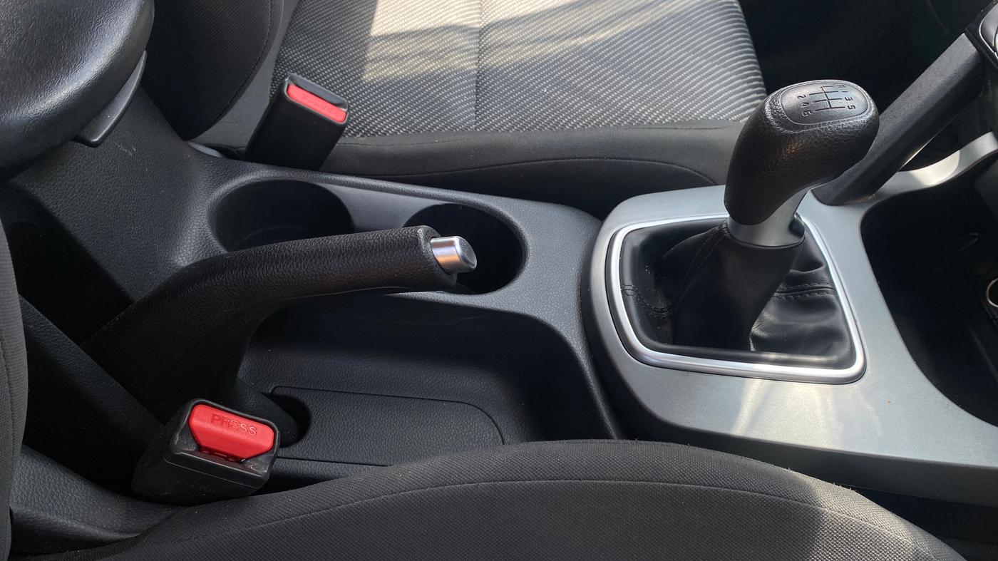 2022 KIA SELTOS HTE 1.5 PETROL, Petrol, Manual, 27,709 km, Gear Lever