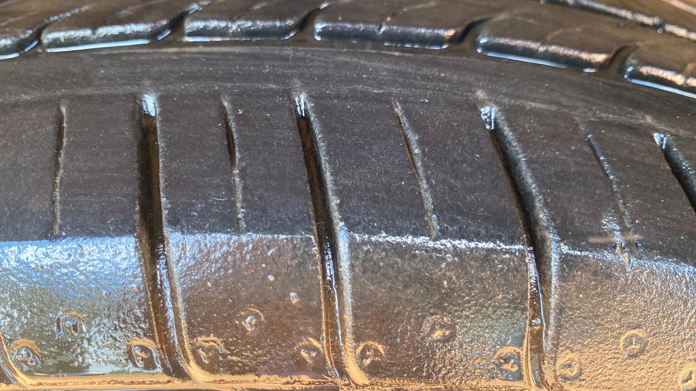 2022 KIA SELTOS HTE 1.5 PETROL, Petrol, Manual, 27,709 km, Right Rear Tyre Tread