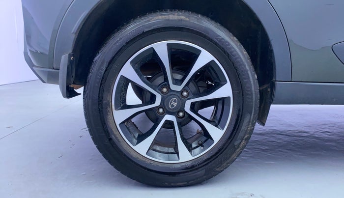 2020 Tata NEXON XZA PLUS SUNROOF DIESEL, Diesel, Automatic, 51,983 km, Right Rear Wheel