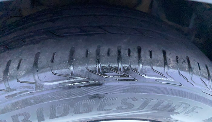 2020 Tata NEXON XZA PLUS SUNROOF DIESEL, Diesel, Automatic, 51,983 km, Left Front Tyre Tread