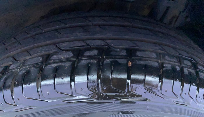 2020 Tata NEXON XZA PLUS SUNROOF DIESEL, Diesel, Automatic, 51,983 km, Left Rear Tyre Tread