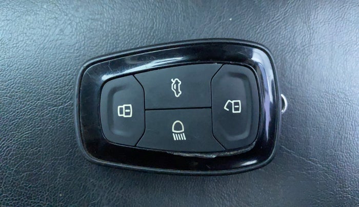 2020 Tata NEXON XZA PLUS SUNROOF DIESEL, Diesel, Automatic, 51,983 km, Key Close Up