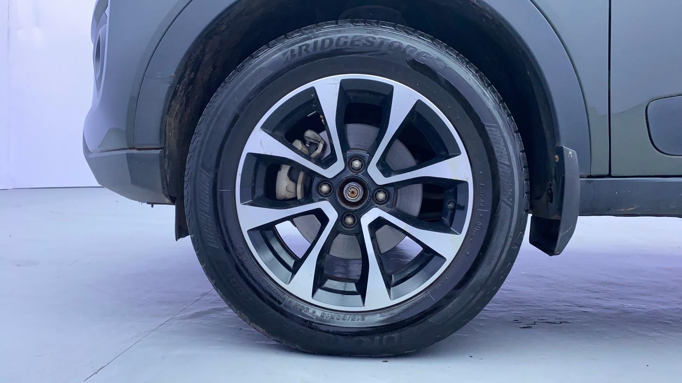 2020 Tata NEXON XZA PLUS SUNROOF DIESEL, Diesel, Automatic, 51,983 km, Left Front Wheel