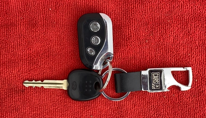 2012 Hyundai Eon MAGNA PLUS, Petrol, Manual, 42,621 km, Key Close Up