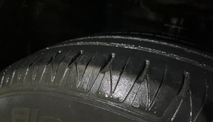 2020 Maruti Vitara Brezza ZXI AT SHVS, Petrol, Automatic, 44,683 km, Right Front Tyre Tread