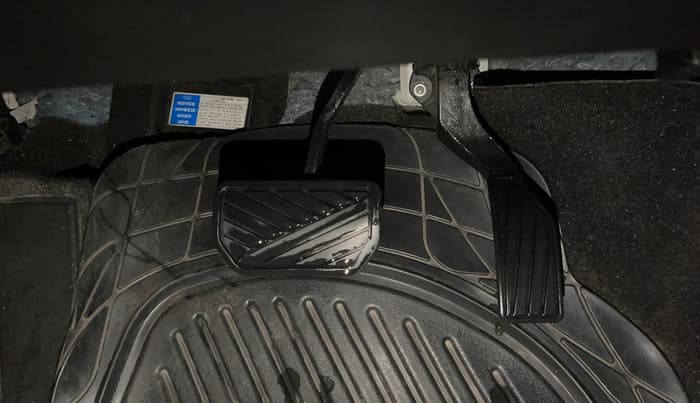 2020 Maruti Vitara Brezza ZXI AT SHVS, Petrol, Automatic, 44,683 km, Pedals