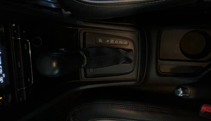 2020 Maruti Vitara Brezza ZXI AT SHVS, Petrol, Automatic, 44,683 km, Gear Lever