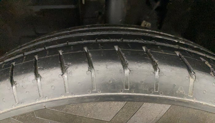 2022 Tata PUNCH PURE MT, Petrol, Manual, 53,407 km, Left Front Tyre Tread