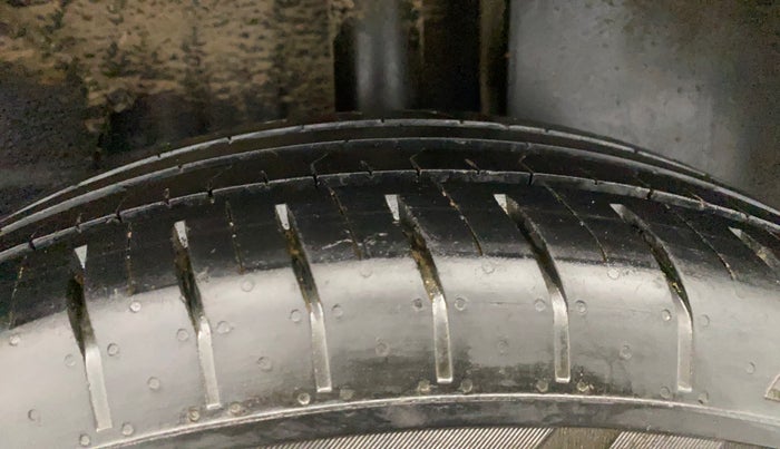 2022 Tata PUNCH PURE MT, Petrol, Manual, 53,407 km, Left Rear Tyre Tread