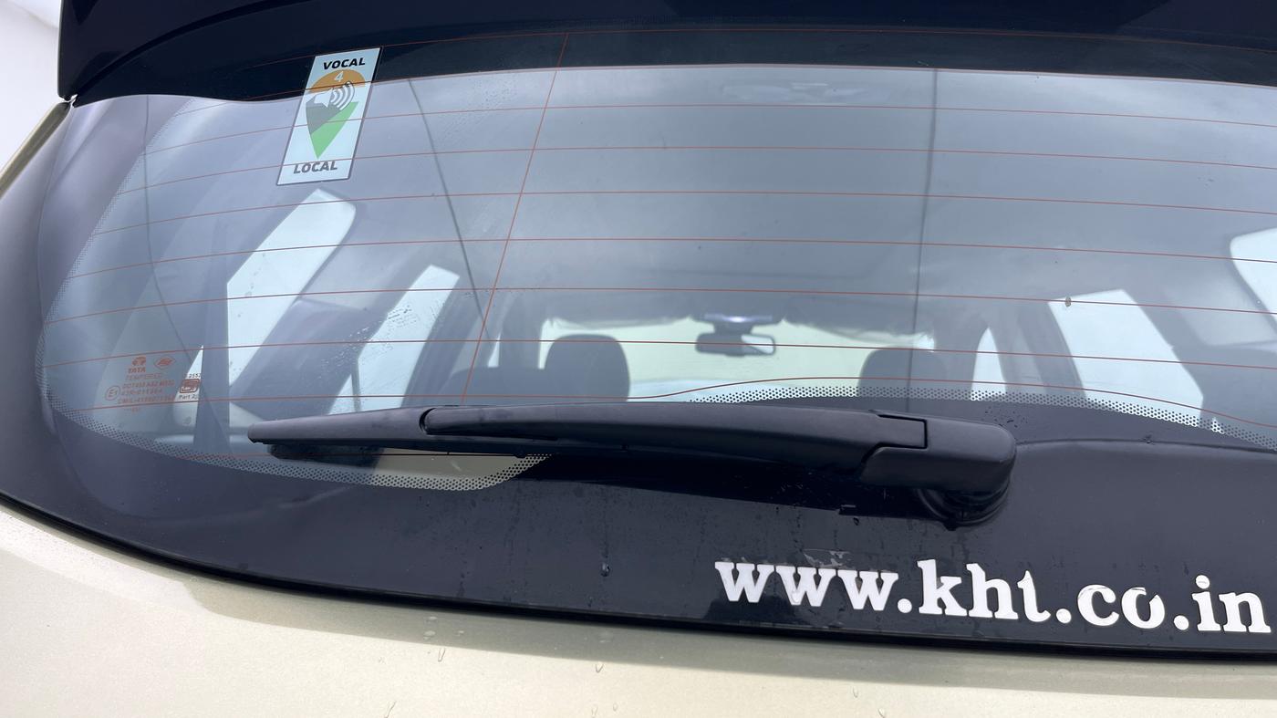 2022 Tata Safari XZ PLUS KAZIRANGA, Diesel, Manual, 25,241 km, Rear Wiper
