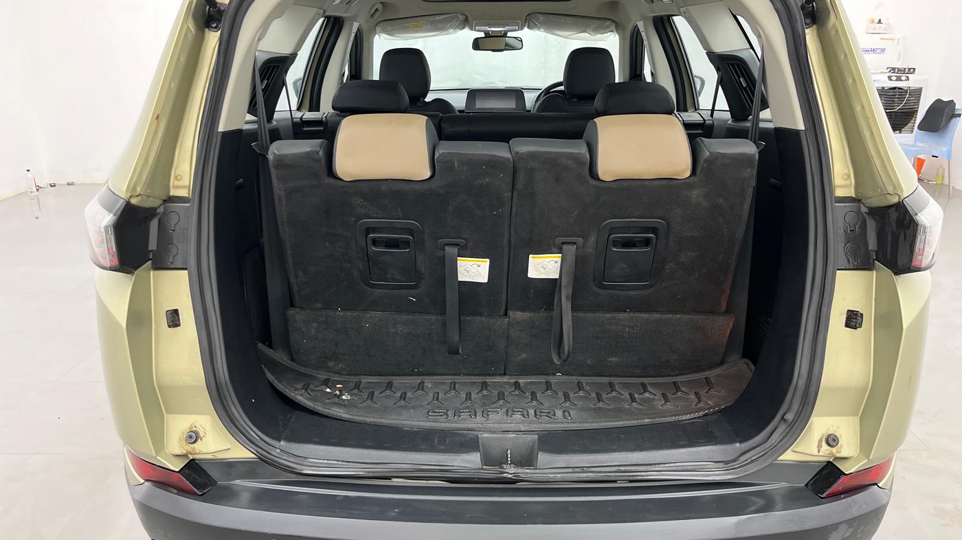 2022 Tata Safari XZ PLUS KAZIRANGA, Diesel, Manual, 25,241 km, Boot Inside