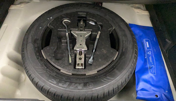 2018 Maruti Vitara Brezza ZDI, Diesel, Manual, 26,500 km, Spare Tyre