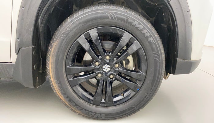 2018 Maruti Vitara Brezza ZDI, Diesel, Manual, 26,500 km, Right Front Wheel
