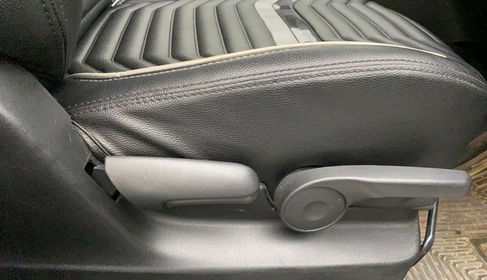 2018 Maruti Vitara Brezza ZDI, Diesel, Manual, 26,500 km, Driver Side Adjustment Panel