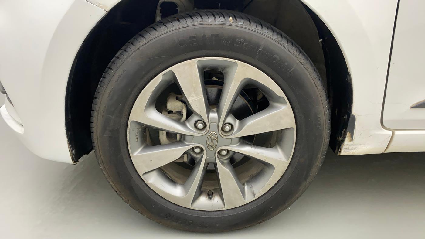 2018 Hyundai Elite i20 MAGNA EXECUTIVE 1.2, Petrol, Manual, 24,248 km, Left Front Wheel