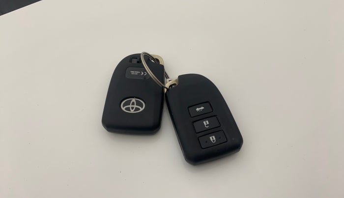 2018 Toyota YARIS VX CVT, Petrol, Automatic, 37,065 km, Key Close Up