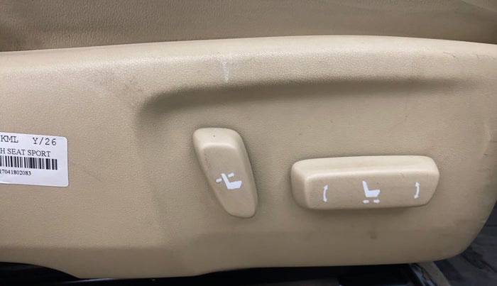 2018 Toyota YARIS VX CVT, Petrol, Automatic, 37,065 km, Driver Side Adjustment Panel