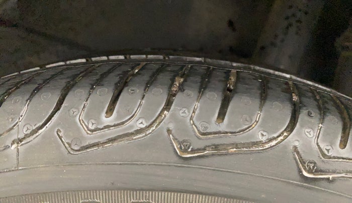 2018 Toyota YARIS VX CVT, Petrol, Automatic, 37,065 km, Left Rear Tyre Tread