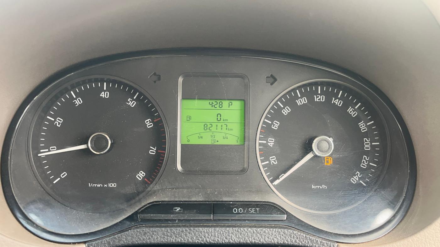 2013 Skoda Rapid ELEGANCE 1.6 MPI AT, CNG, Automatic, 82,148 km, Odometer Image