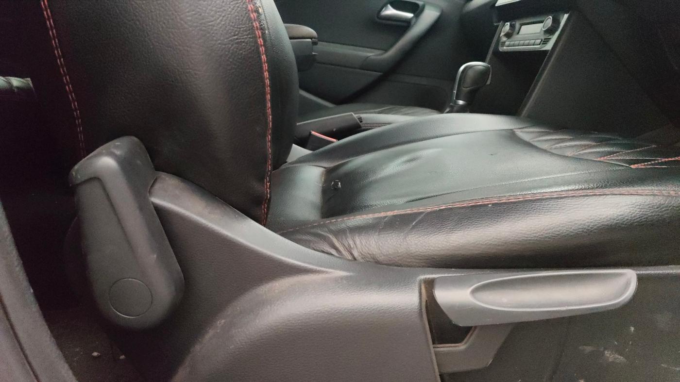 2021 Volkswagen Polo 1.0 GT TSI AT, Petrol, Automatic, 83,854 km, Driver Side Adjustment Panel