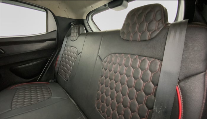 2018 Renault Kwid RXT, Petrol, Manual, 19,420 km, Right Side Rear Door Cabin