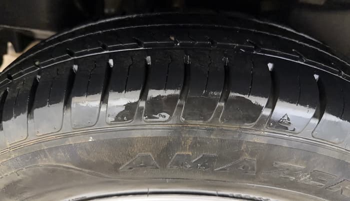 2018 Maruti Swift VXI, Petrol, Manual, 20,439 km, Right Rear Tyre Tread