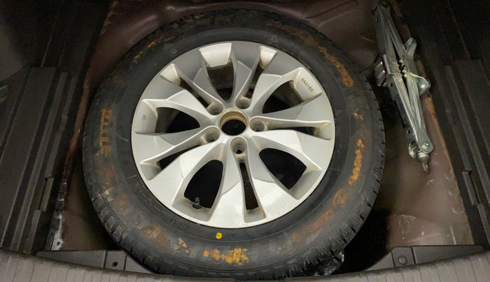 2013 Honda CRV 2.0L 2WD MT, Petrol, Manual, 1,01,898 km, Spare Tyre