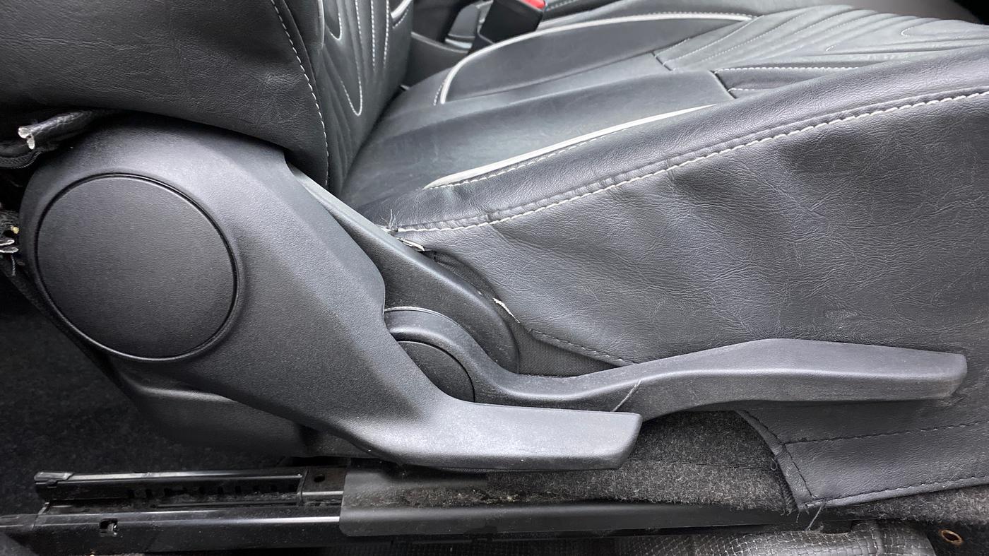 2021 Maruti Baleno ZETA PETROL 1.2, Petrol, Manual, 36,964 km, Driver Side Adjustment Panel
