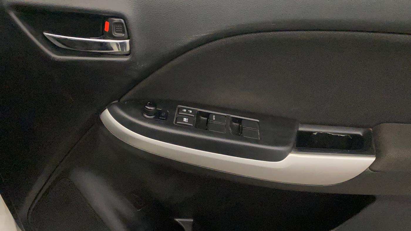 2018 Maruti Baleno ALPHA PETROL 1.2, Petrol, Manual, 77,310 km, Driver Side Door Panels Control