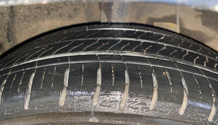 2024 Hyundai AURA SX 1.2, Petrol, Manual, 14,251 km, Right Rear Tyre Tread