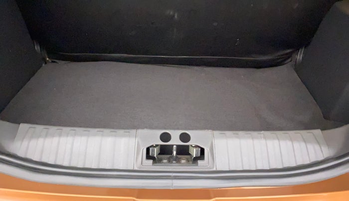 2019 Ford FREESTYLE TREND PLUS 1.5 DIESEL, Diesel, Manual, 19,769 km, Boot Inside