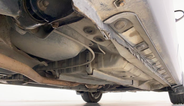 2016 Toyota Corolla Altis VL AT, Petrol, Automatic, 1,37,038 km, Right Side Underbody