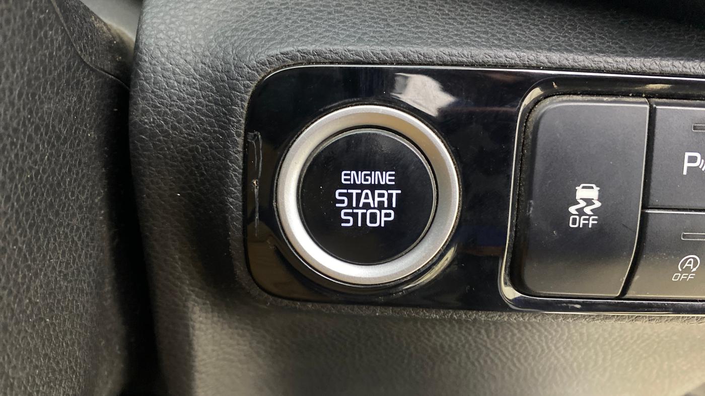 2024 KIA SONET HTX 1.5 DIESEL IMT, Diesel, Manual, 1,09,998 km, Keyless Start/ Stop Button