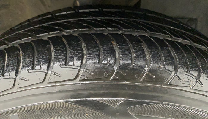 2019 Maruti New Wagon-R ZXI 1.2 old, Petrol, Manual, 8,041 km, Right Front Tyre Tread