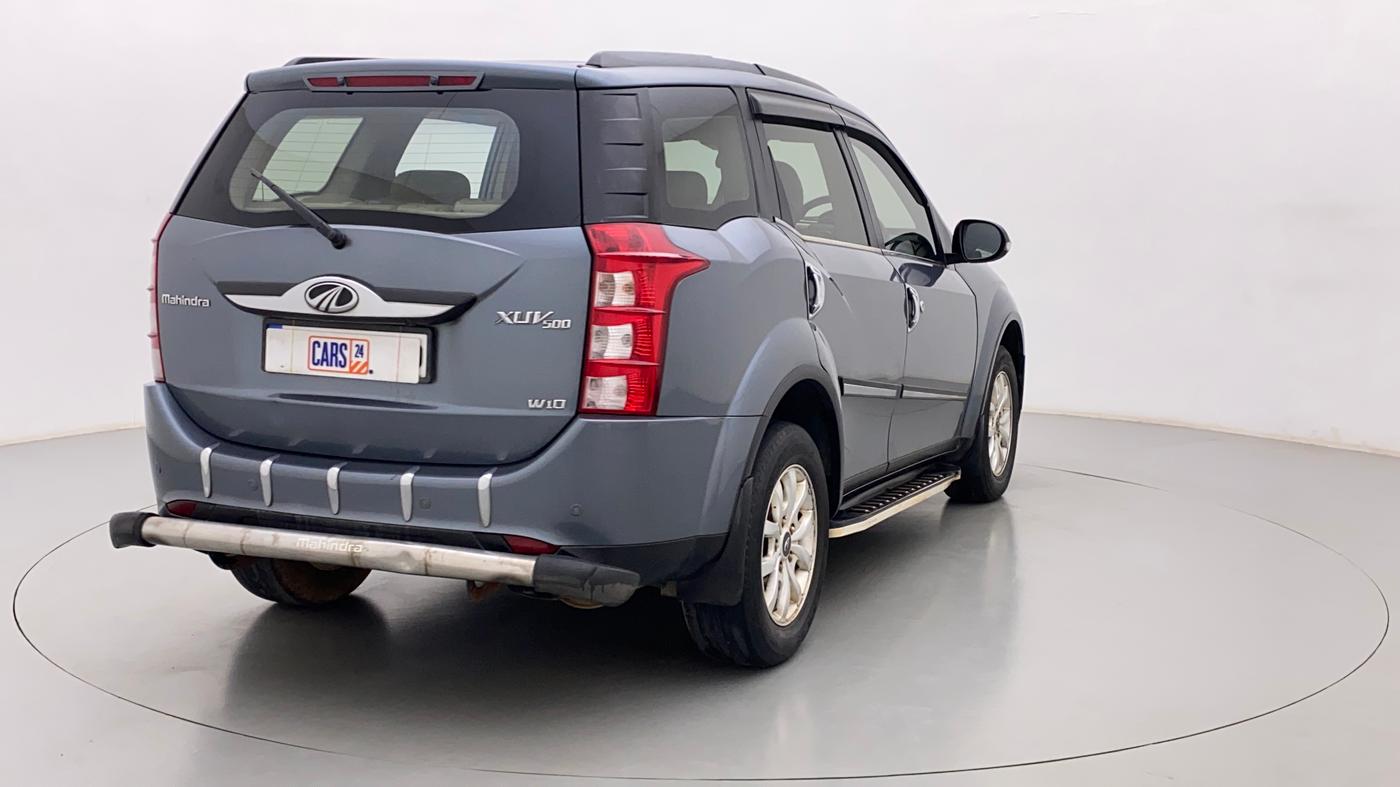 2016 Mahindra XUV500 W10, Diesel, Manual, 74,471 km, Right Back Diagonal