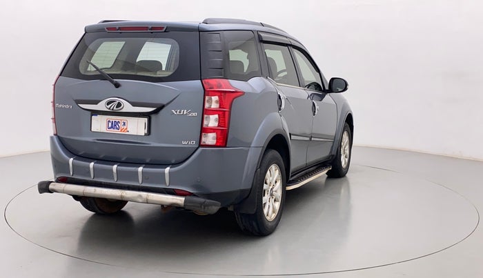 2016 Mahindra XUV500 W10, Diesel, Manual, 74,471 km, Right Back Diagonal
