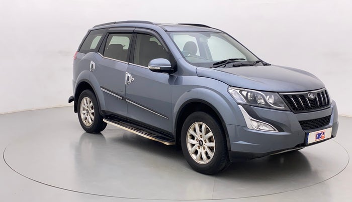 2016 Mahindra XUV500 W10, Diesel, Manual, 74,471 km, Right Front Diagonal