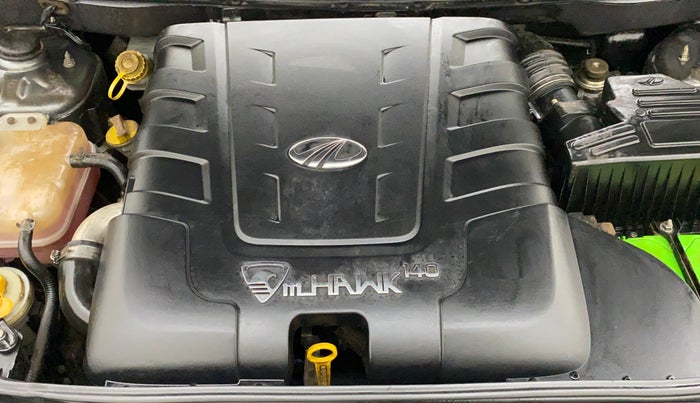 2016 Mahindra XUV500 W10, Diesel, Manual, 74,471 km, Open Bonet