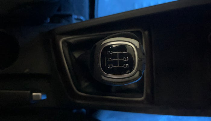 2015 Hyundai i20 Active 1.2 SX, Petrol, Manual, 65,480 km, Gear Lever