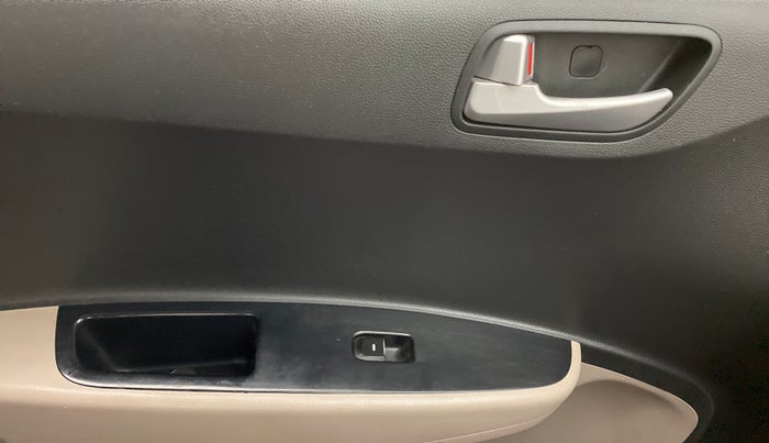 2018 Hyundai Grand i10 ASTA U2 1.2 CRDI, Diesel, Manual, 98,742 km, Left front window switch / handle - Switch/handle not functional
