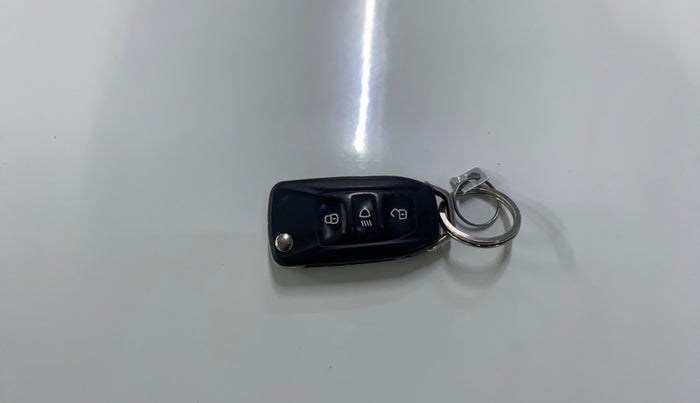 2021 Tata ALTROZ XM PLUS DIESEL, Diesel, Manual, 80,846 km, Key Close Up