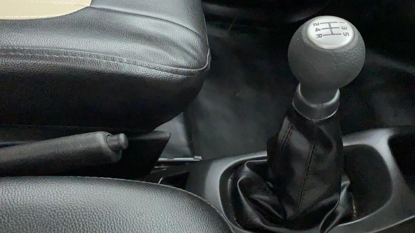 2015 Maruti Wagon R 1.0 LXI CNG AVANCE LIMITED EDITION, CNG, Manual, 1,06,102 km, Gear Lever