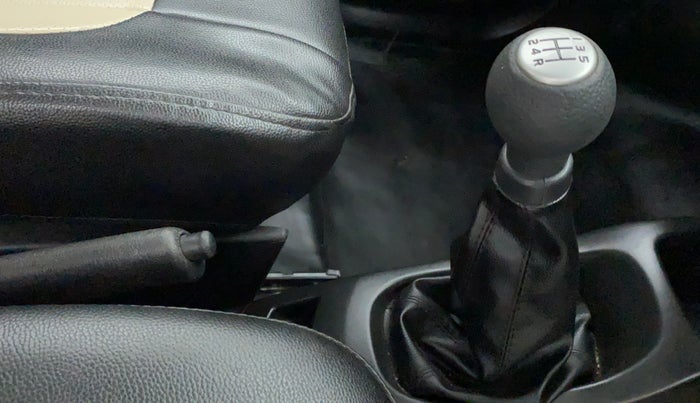 2015 Maruti Wagon R 1.0 LXI CNG AVANCE LIMITED EDITION, CNG, Manual, 1,06,102 km, Gear Lever