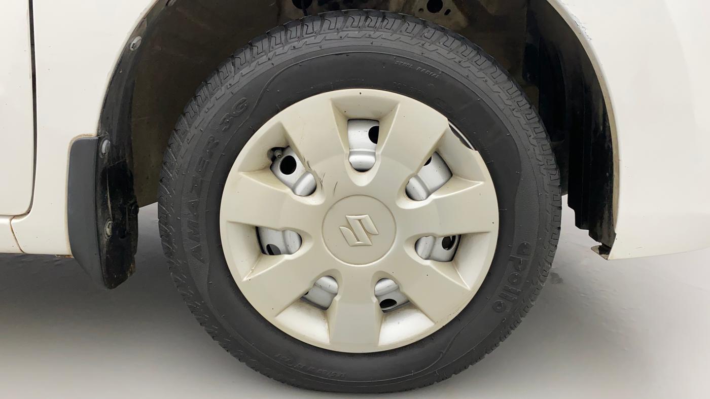 2015 Maruti Wagon R 1.0 LXI CNG AVANCE LIMITED EDITION, CNG, Manual, 1,06,102 km, Right Front Wheel
