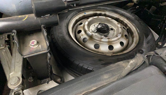 2015 Maruti Wagon R 1.0 LXI CNG AVANCE LIMITED EDITION, CNG, Manual, 1,06,102 km, Dicky (Boot door) - Tool missing