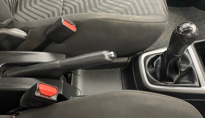 2018 Maruti Swift ZDI +, Diesel, Manual, 67,059 km, Gear Lever