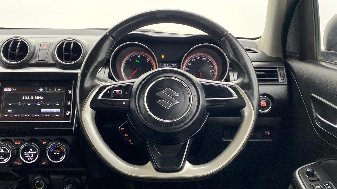 2018 Maruti Swift ZDI +, Diesel, Manual, 67,059 km, Steering Wheel Close Up