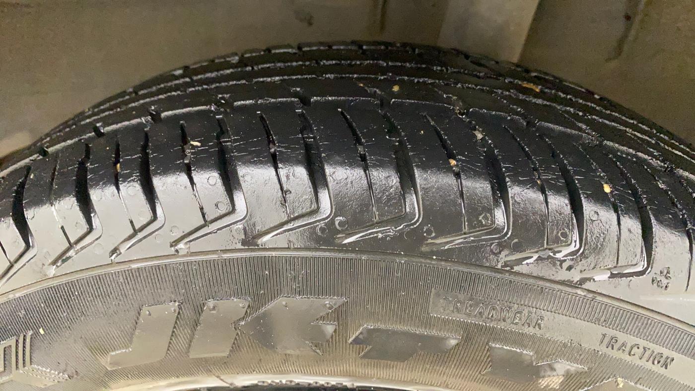 2018 Renault Kwid CLIMBER 1.0, Petrol, Manual, 1,13,343 km, Left Rear Tyre Tread