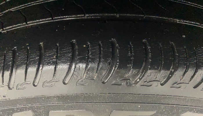 2020 Maruti S PRESSO VXI PLUS AMT, Petrol, Automatic, 60,339 km, Right Front Tyre Tread