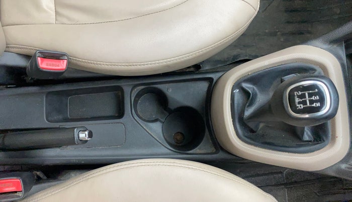 2014 Hyundai Xcent SX 1.2 (O), Petrol, Manual, 1,04,349 km, Gear Lever
